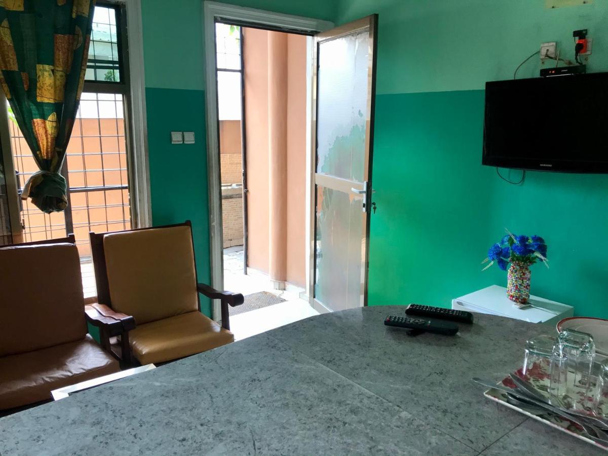 Appartements Chez Leo Brazzaville Dış mekan fotoğraf
