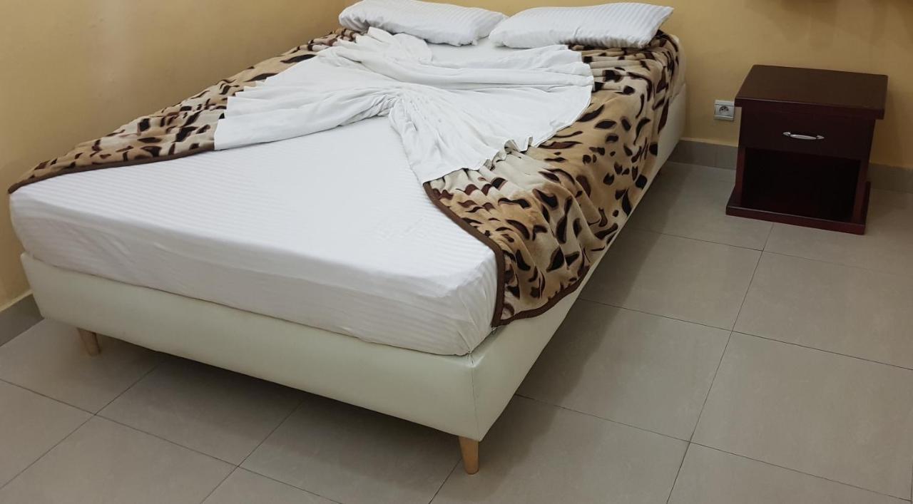 Appartements Chez Leo Brazzaville Dış mekan fotoğraf
